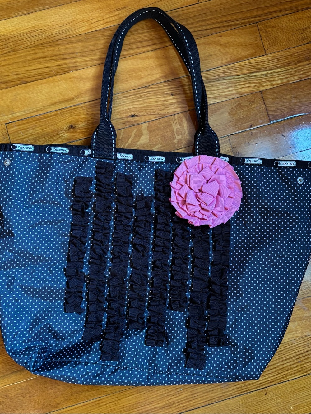 LeSportsac Black White Polkadot Tote with Pink Rose. Polyester 19x15. EUC.